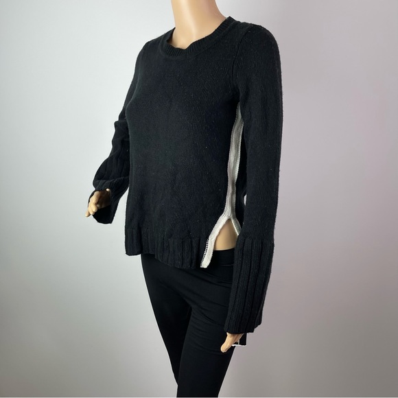 Black and White Side Slit Cable Knit Sweater - Picture 4 of 14